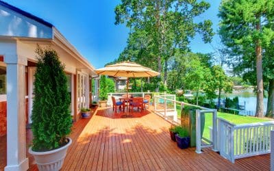 Choosing the Right Decking Materials for Your Outdoor Space